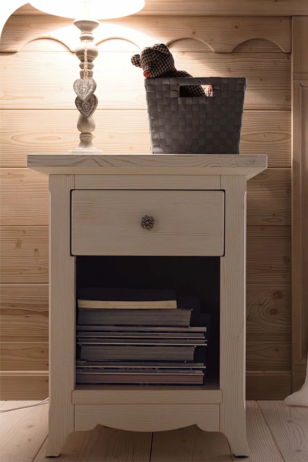 idee-comodini-in-legno-camerette