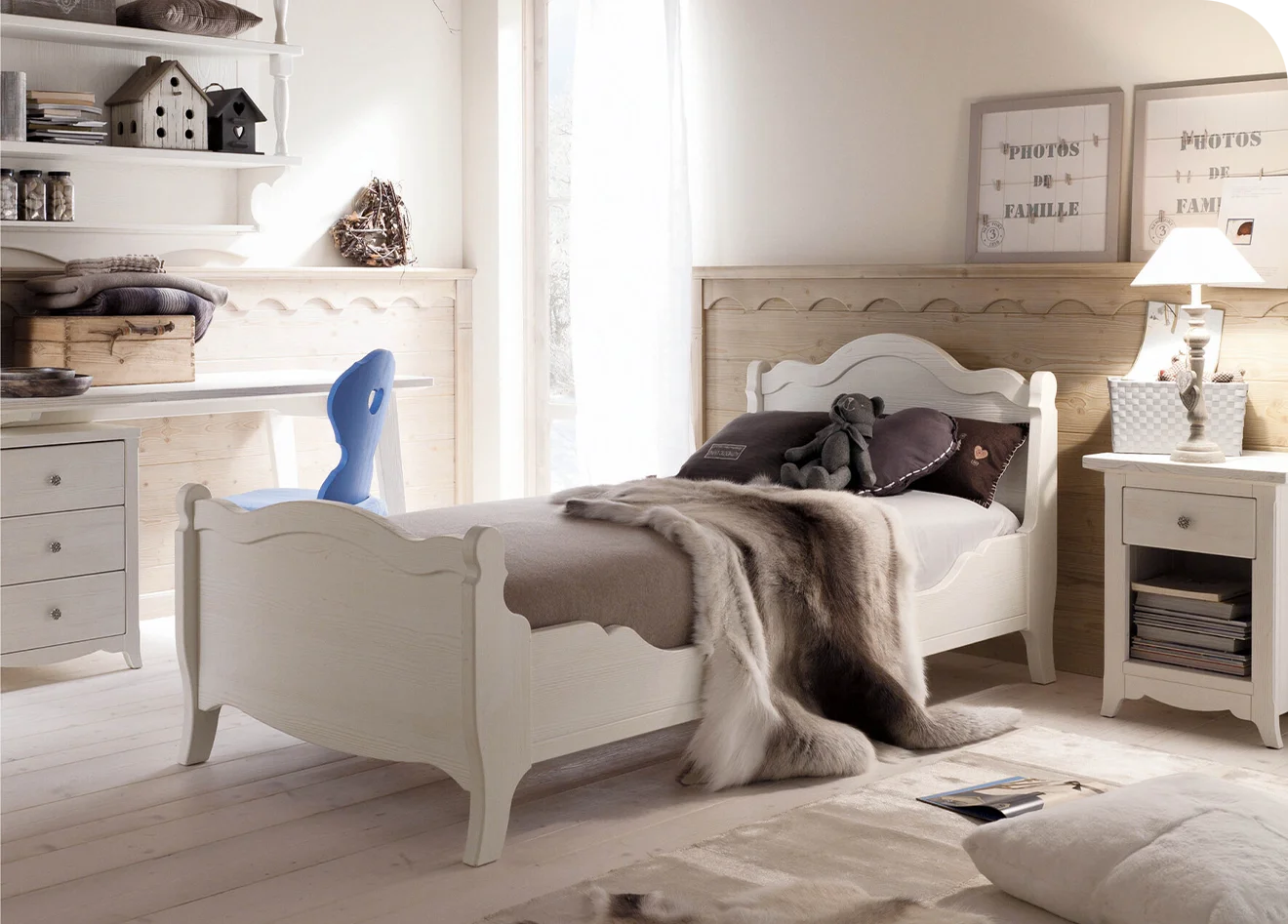 letto-in-legno-chiaro